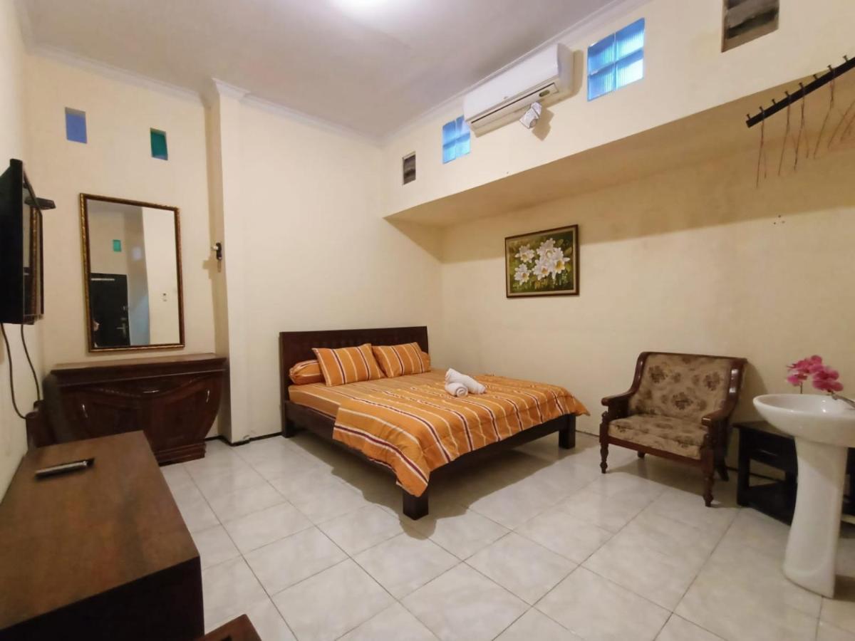 Rumah Kami Guest House Jogjakarta Buitenkant foto