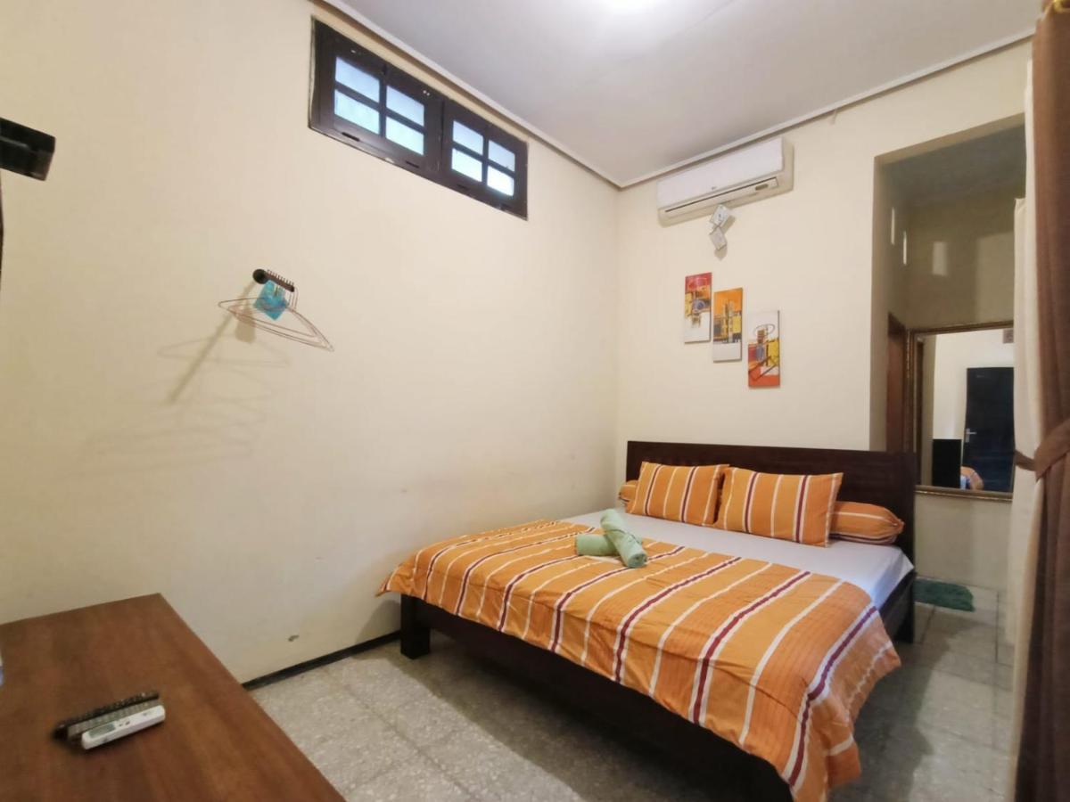 Rumah Kami Guest House Jogjakarta Buitenkant foto