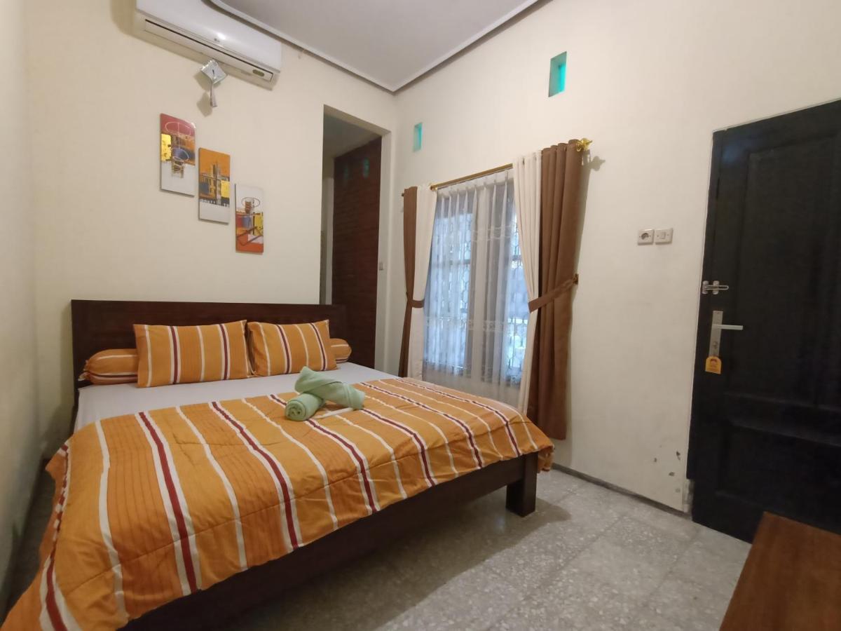 Rumah Kami Guest House Jogjakarta Buitenkant foto